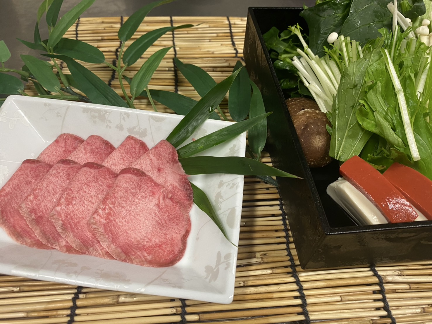 白金豚と牛タンのつゆしゃぶ【四条】しじょうコース